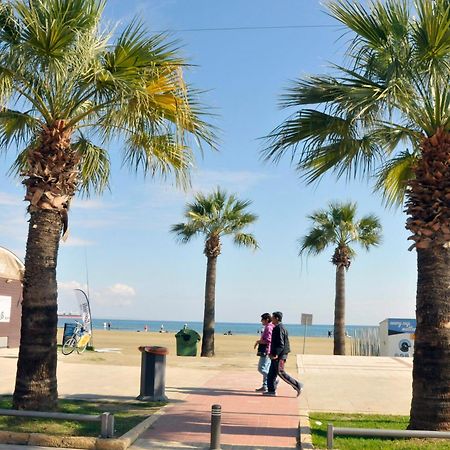 11 Suites - Golden Sunrise Suite Larnaca Bilik gambar